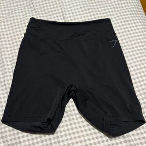 GYMSHARK short